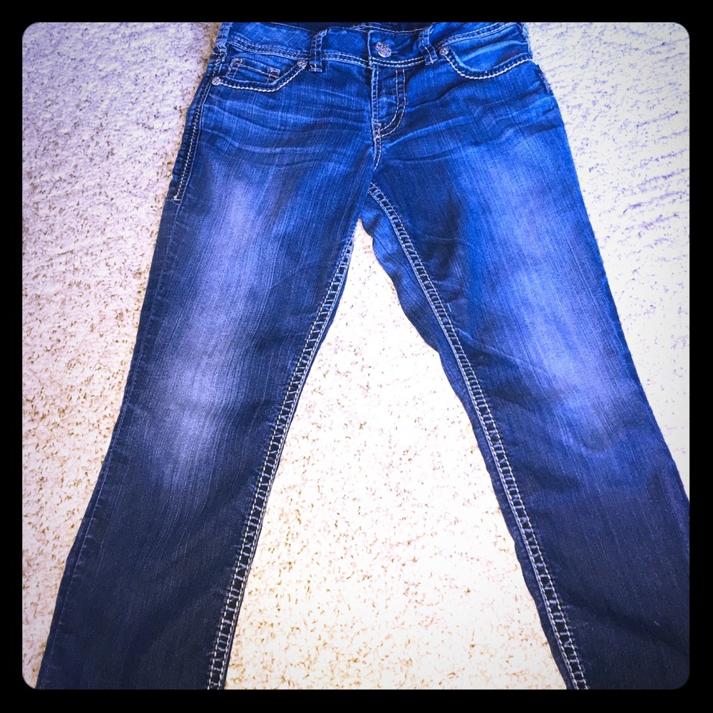 Silver women’s cropped Capri jeans